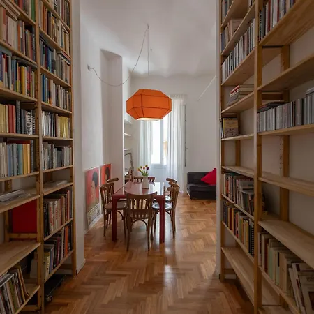 Guesthost - Esquilino Bright Apartment Rome